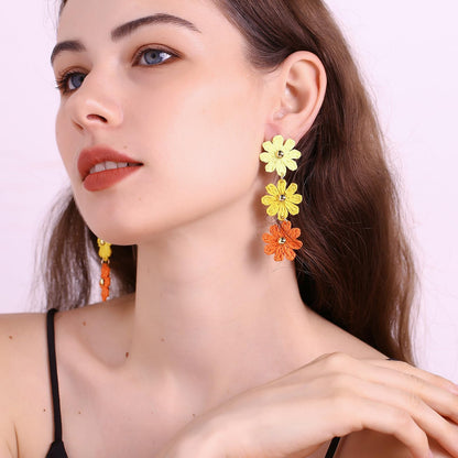 Raffia Daisy Flower Earrings